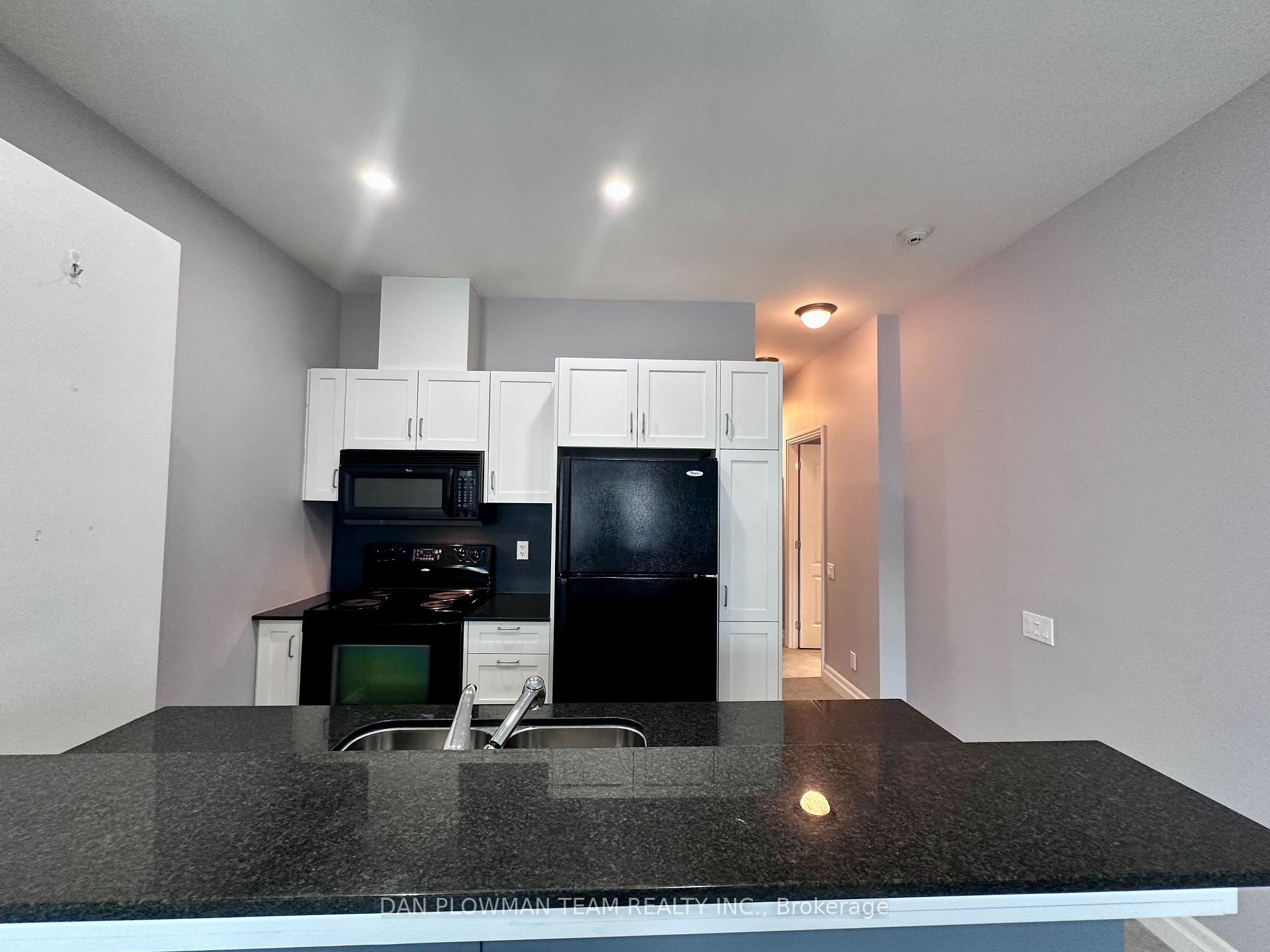 Photo 8 of Unit 607, 44 Bond Street W, Oshawa, O'Neill — HOMEH