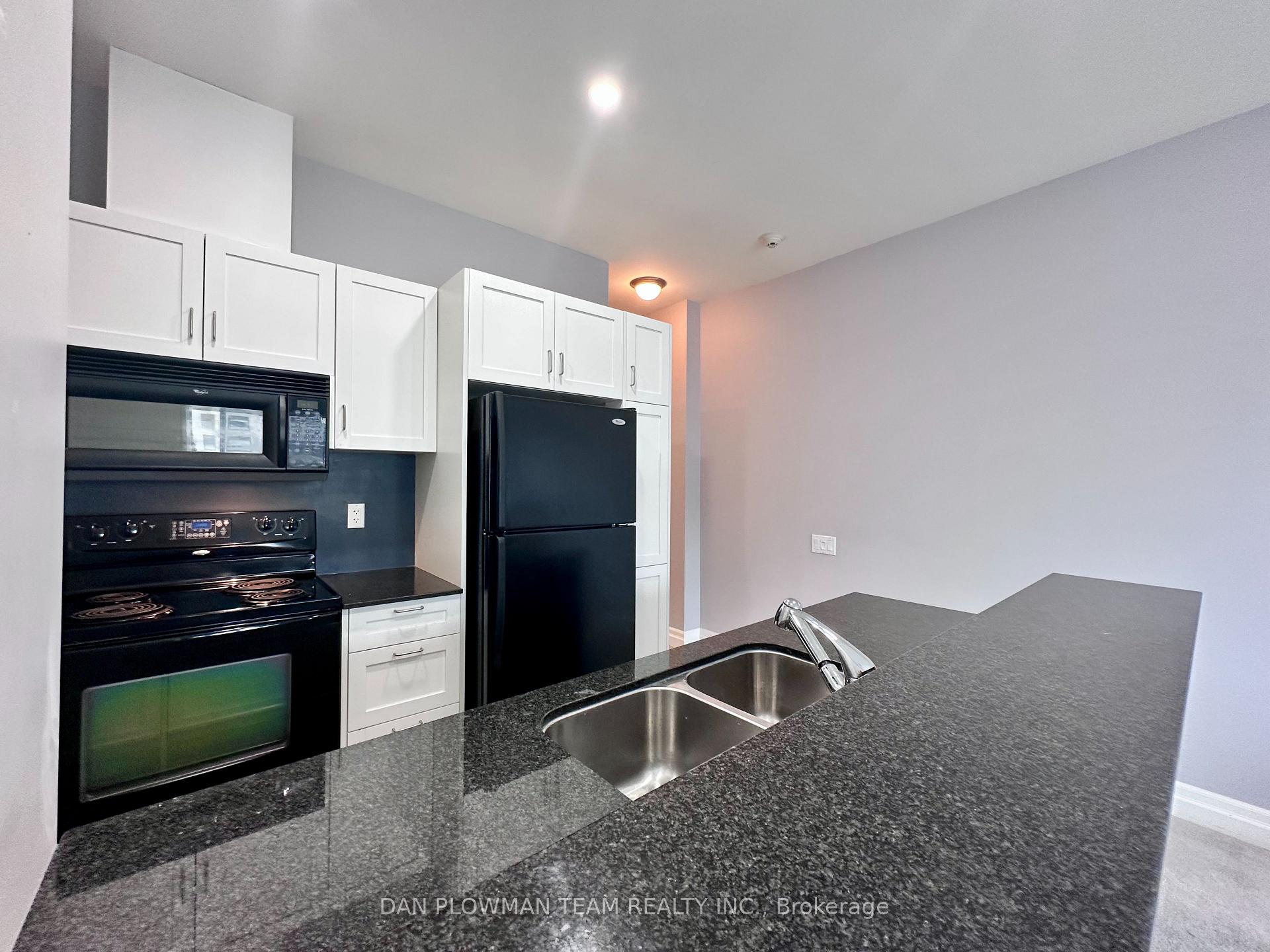 Photo 10 of Unit 607, 44 Bond Street W, Oshawa, O'Neill — HOMEH