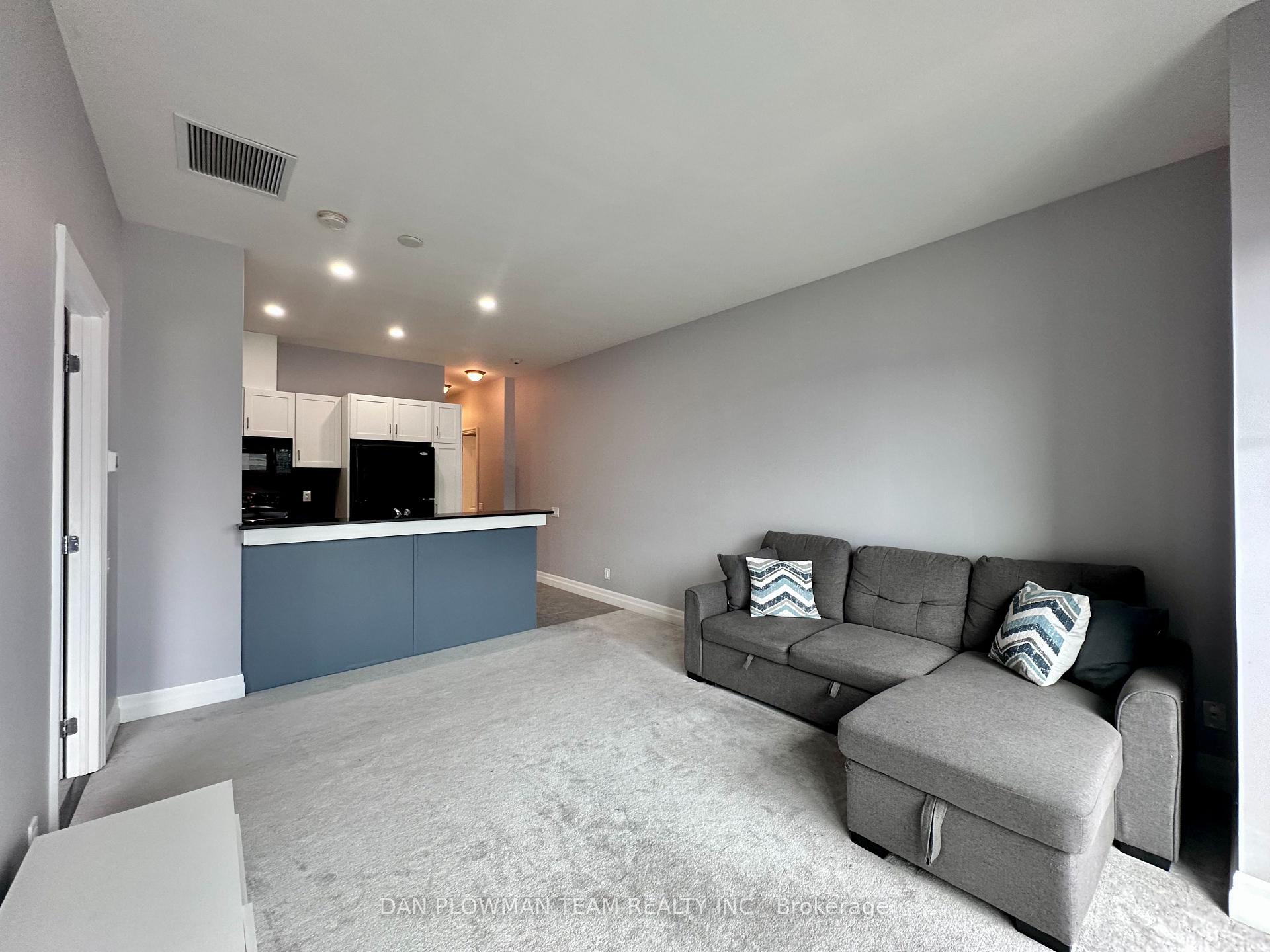 Photo 15 of Unit 607, 44 Bond Street W, Oshawa, O'Neill — HOMEH