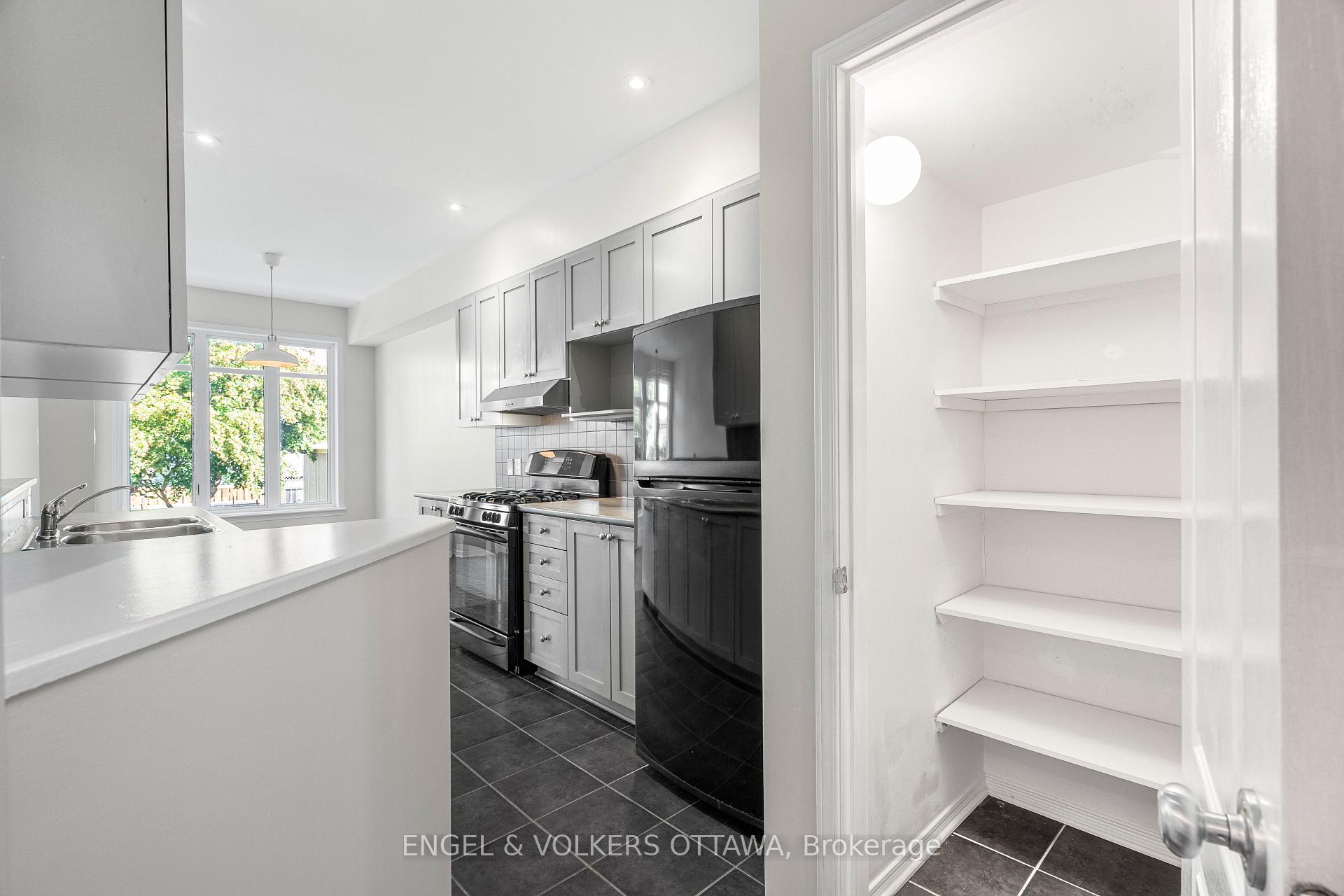 Photo 20 of 729 Nakina Way, Ottawa, Riverside South/Gloucester Glen — HOMEH