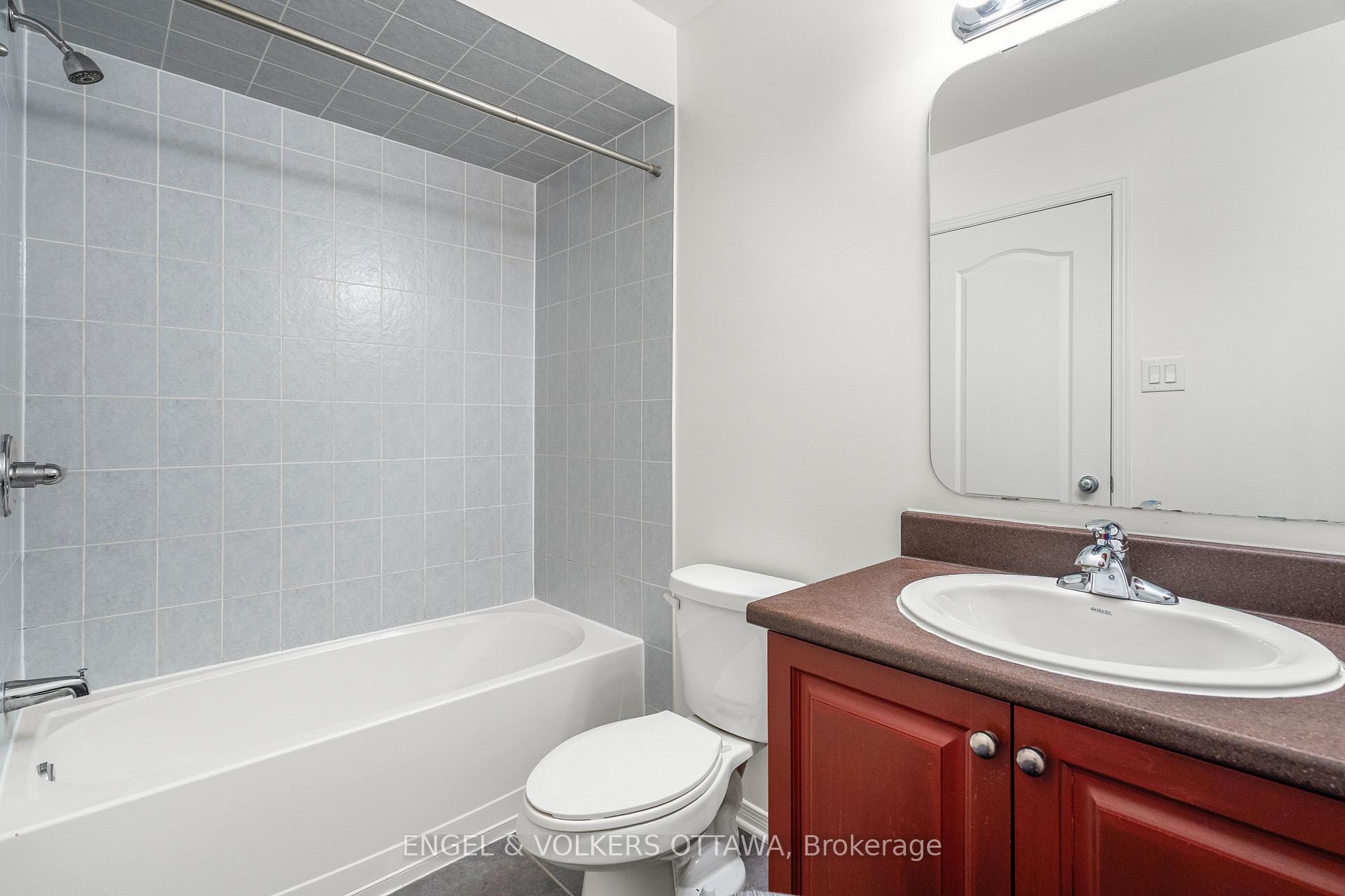 Photo 38 of 729 Nakina Way, Ottawa, Riverside South/Gloucester Glen — HOMEH