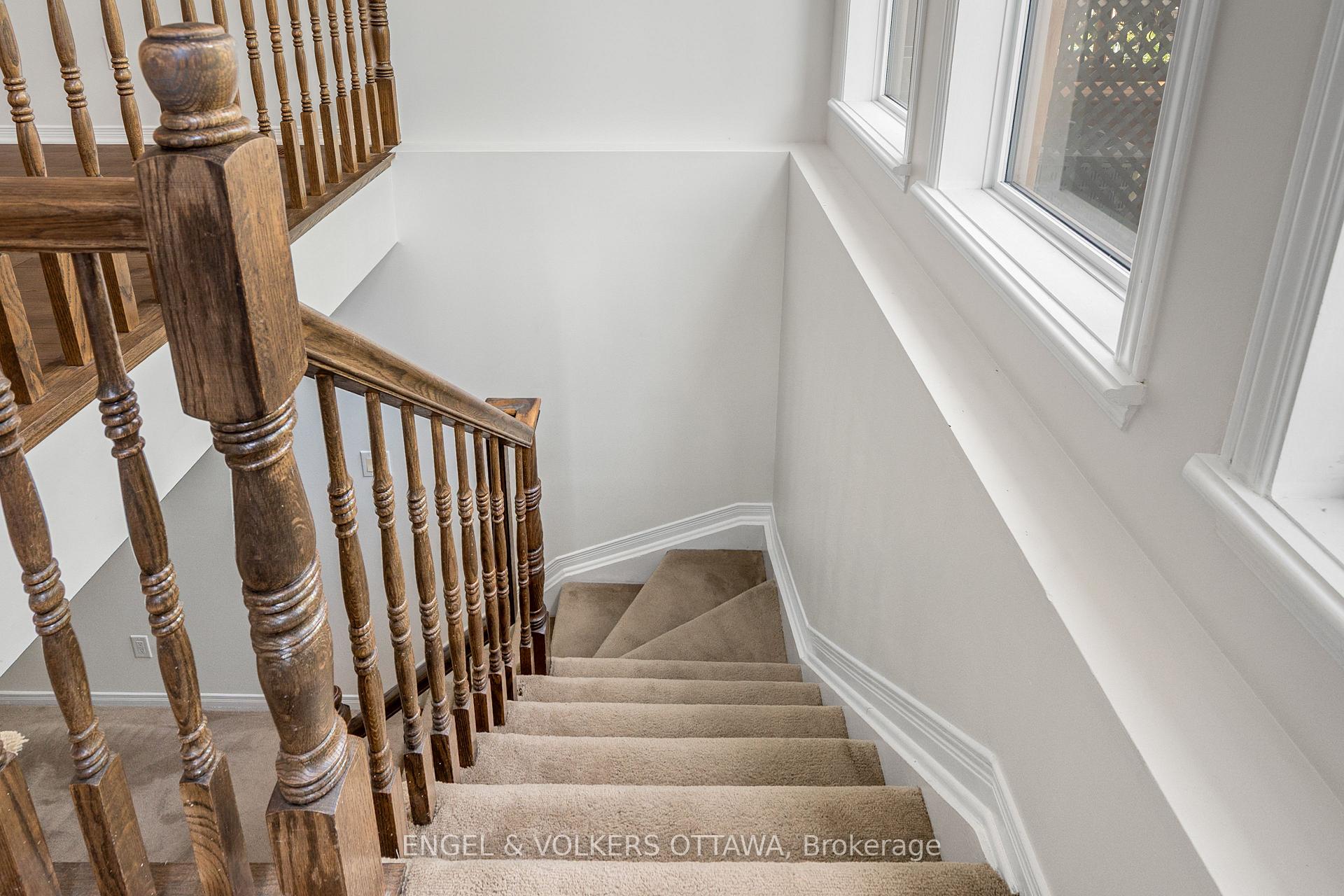 Photo 39 of 729 Nakina Way, Ottawa, Riverside South/Gloucester Glen — HOMEH