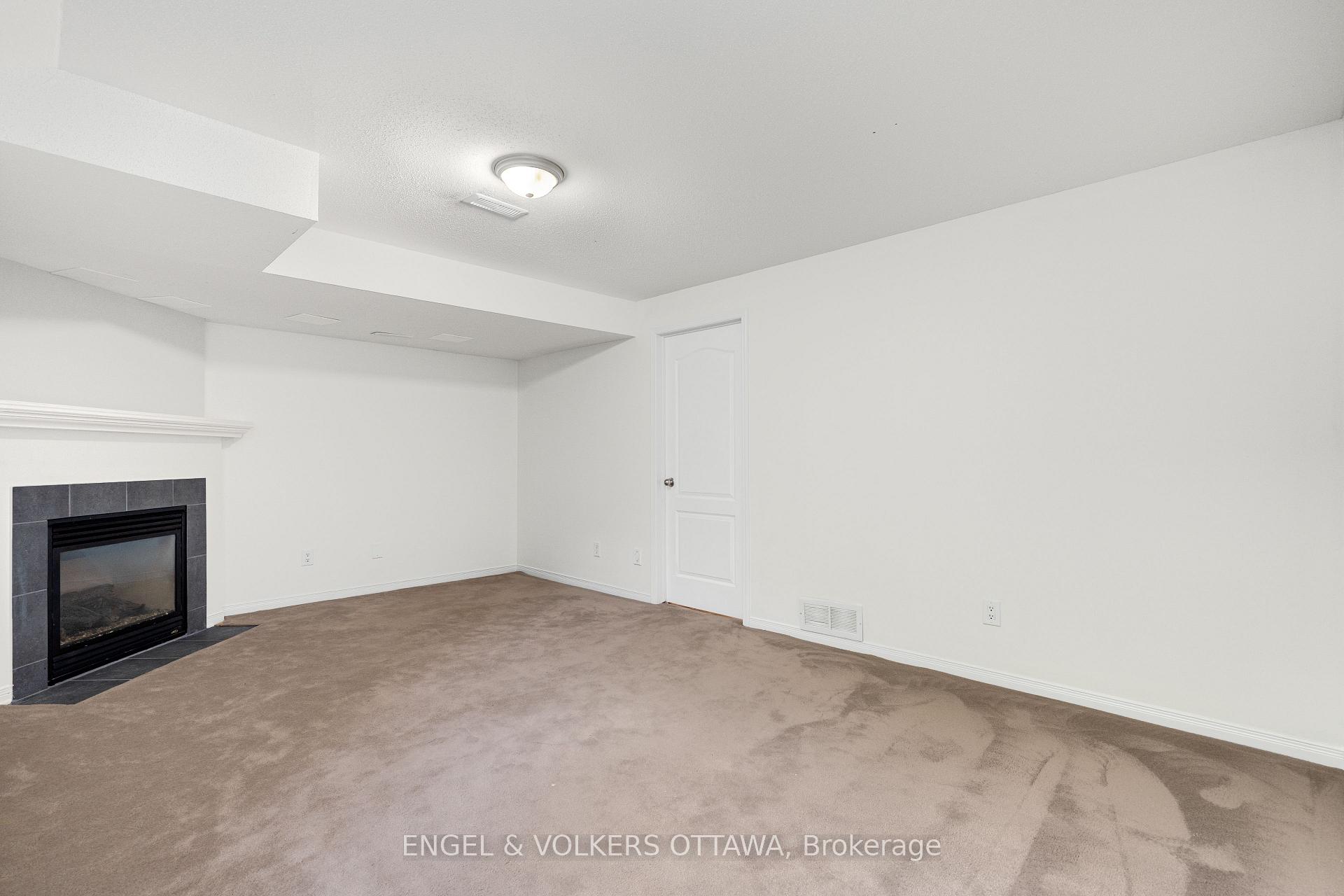 Photo 40 of 729 Nakina Way, Ottawa, Riverside South/Gloucester Glen — HOMEH