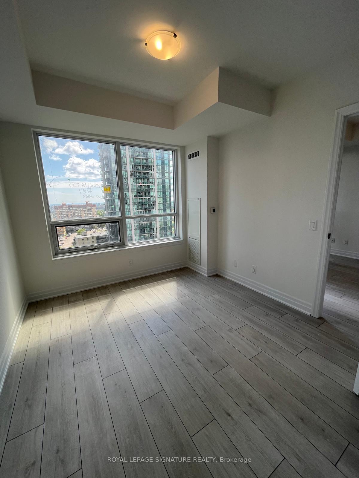 Photo 4 of Unit 1007, 30 Elm Drive, Mississauga, Mississauga Valleys — HOMEH