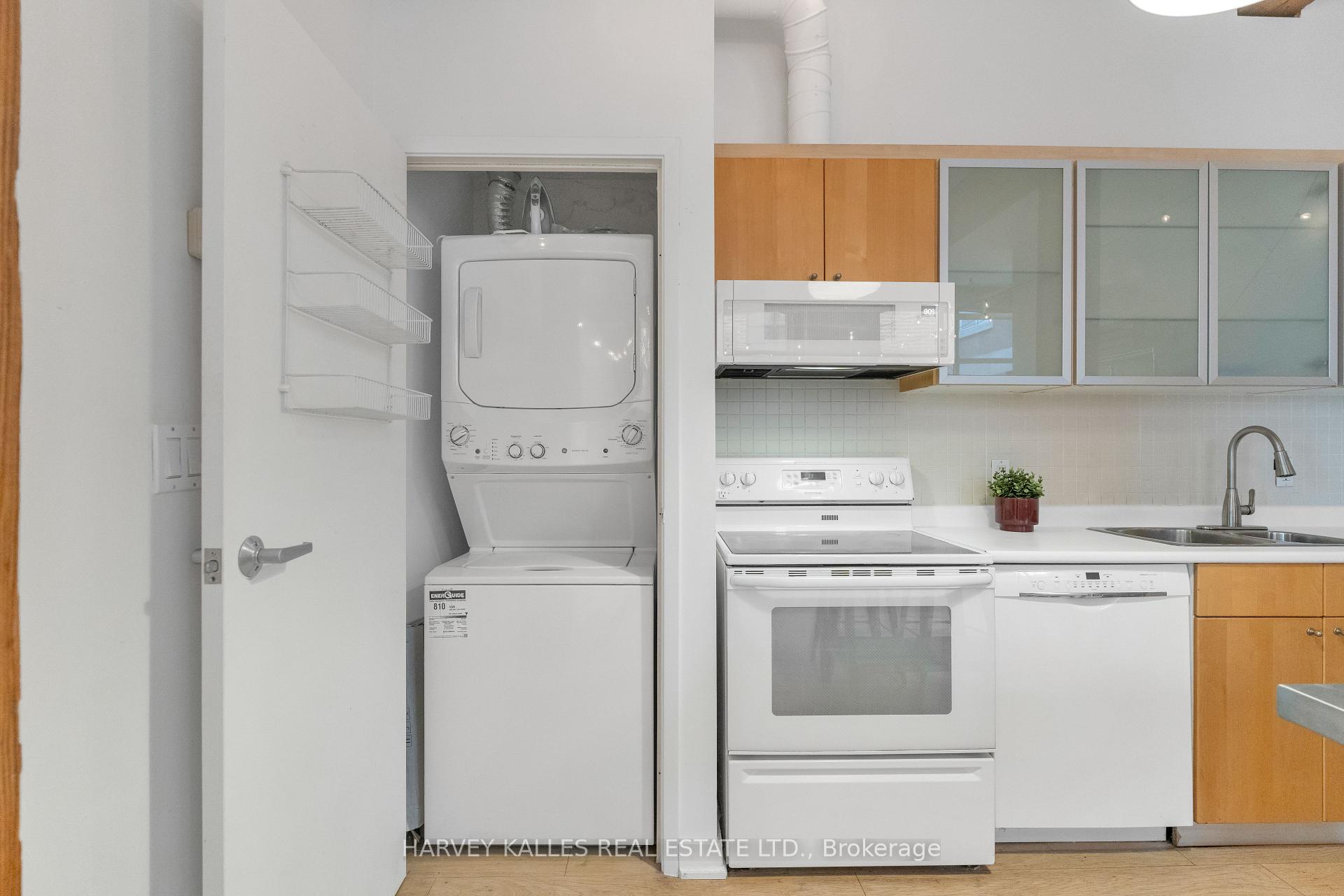 Photo 17 of Unit 301, 383 Adelaide Street E, Toronto, Moss Park — HOMEH