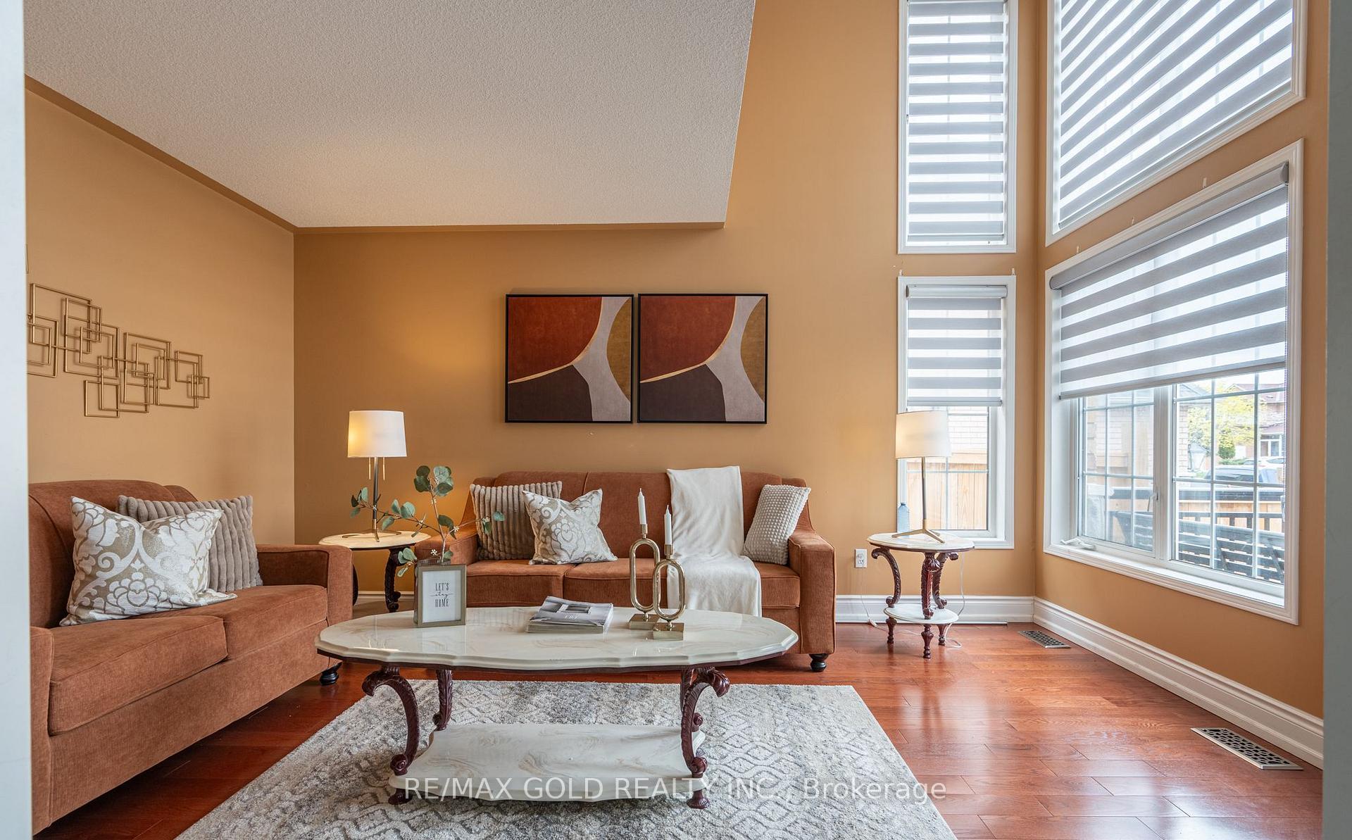 Photo 1 of 104 Sunny Meadow Boulevard, Brampton, Sandringham-Wellington — HOMEH