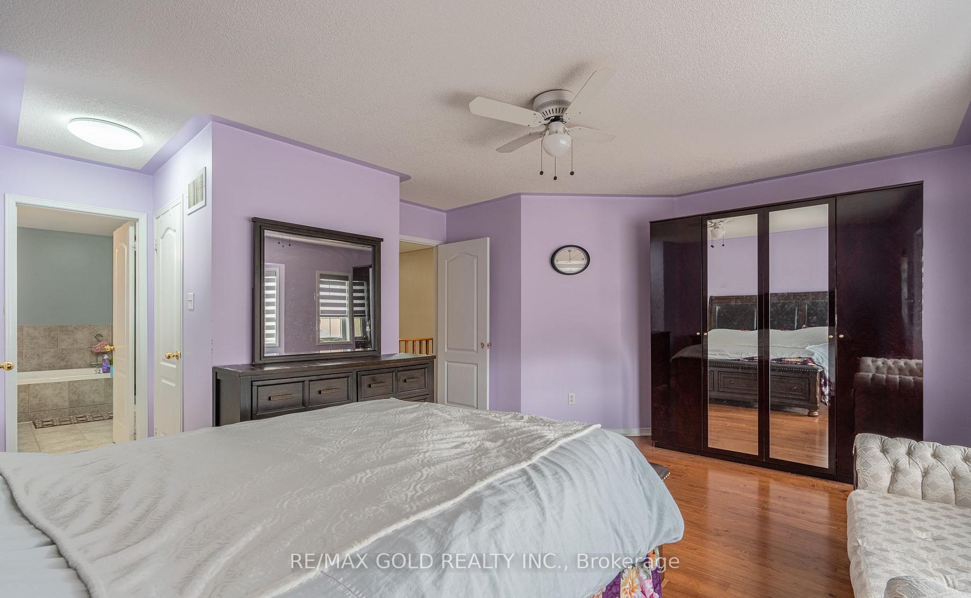 Photo 18 of 104 Sunny Meadow Boulevard, Brampton, Sandringham-Wellington — HOMEH