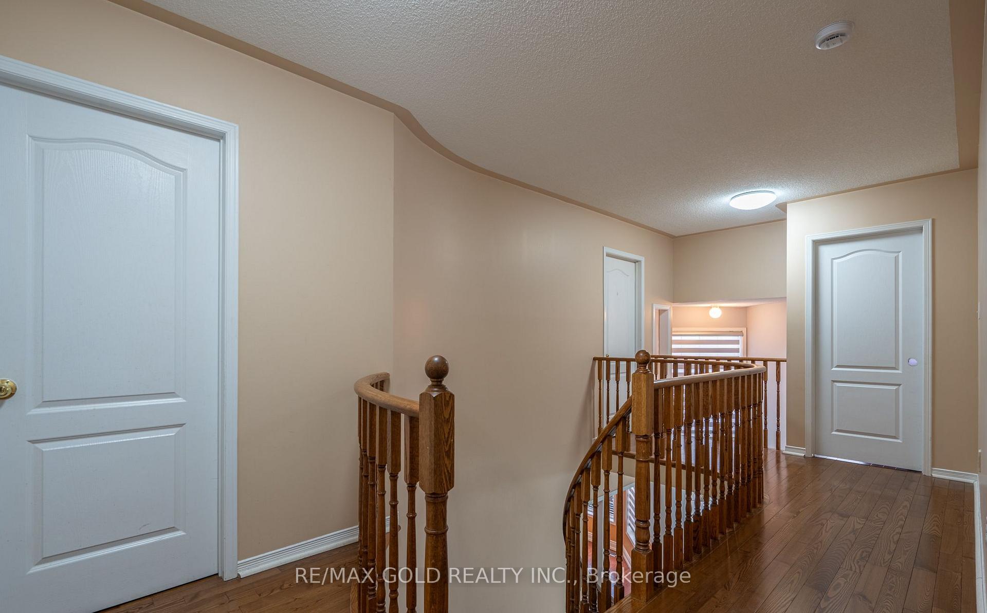 Photo 20 of 104 Sunny Meadow Boulevard, Brampton, Sandringham-Wellington — HOMEH