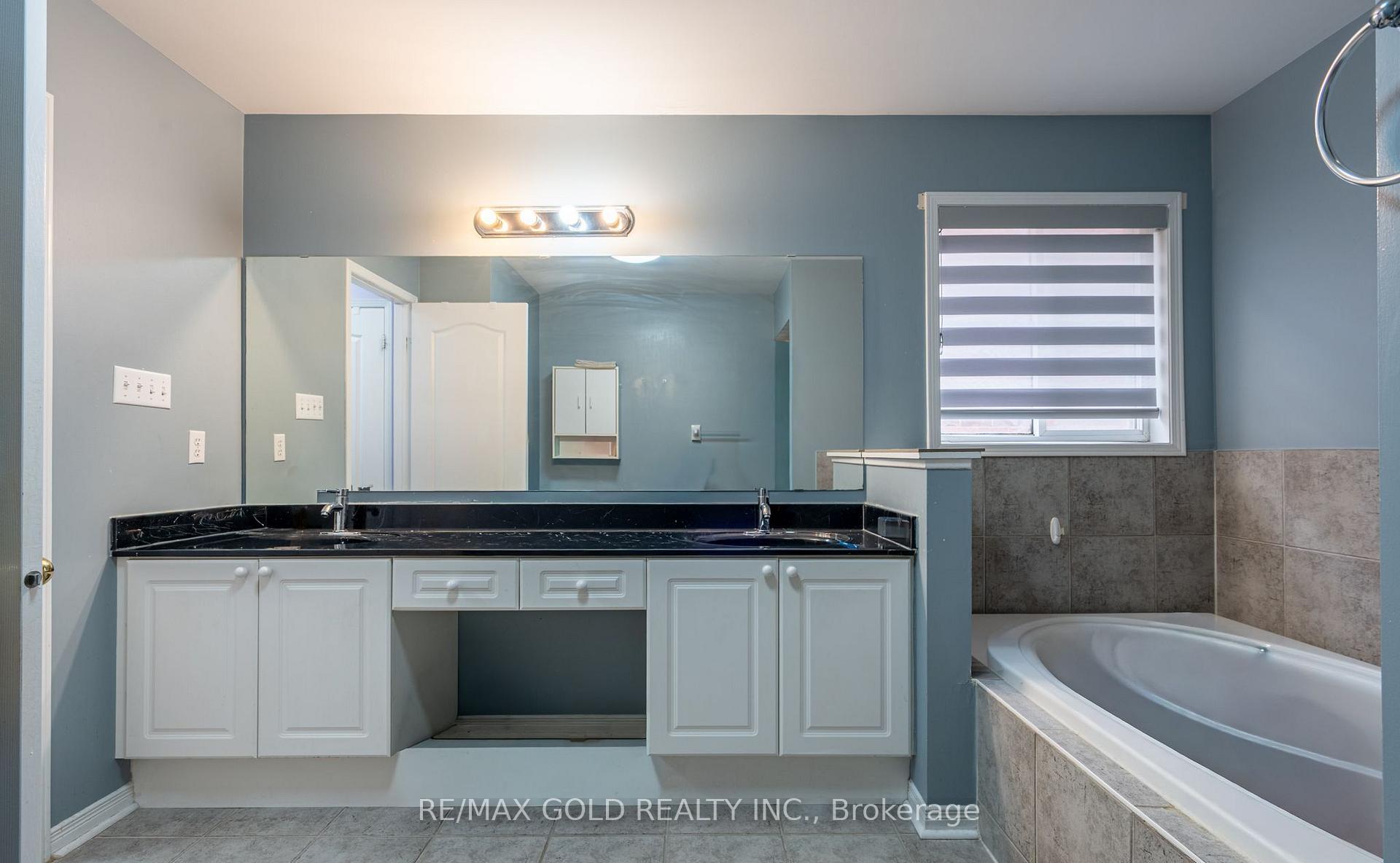 Photo 24 of 104 Sunny Meadow Boulevard, Brampton, Sandringham-Wellington — HOMEH