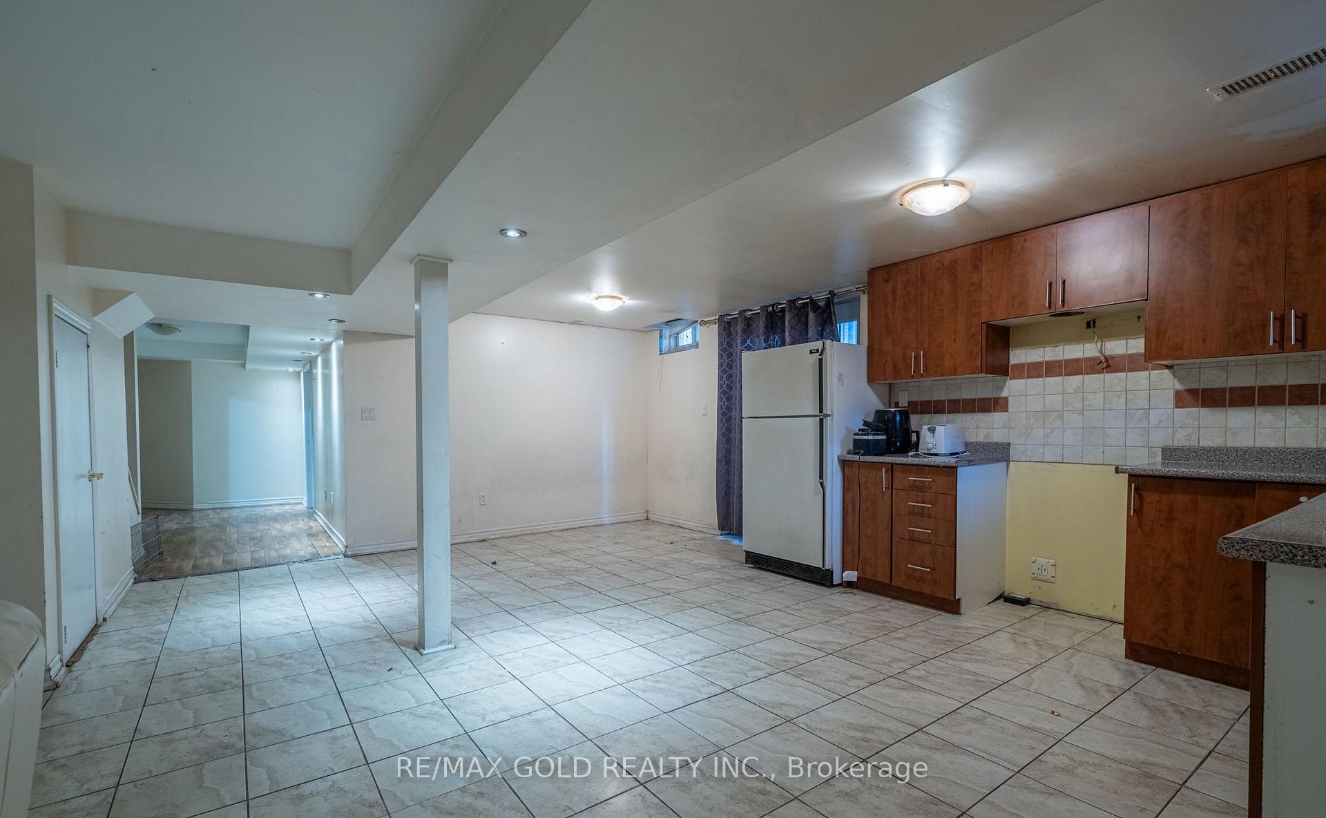 Photo 34 of 104 Sunny Meadow Boulevard, Brampton, Sandringham-Wellington — HOMEH
