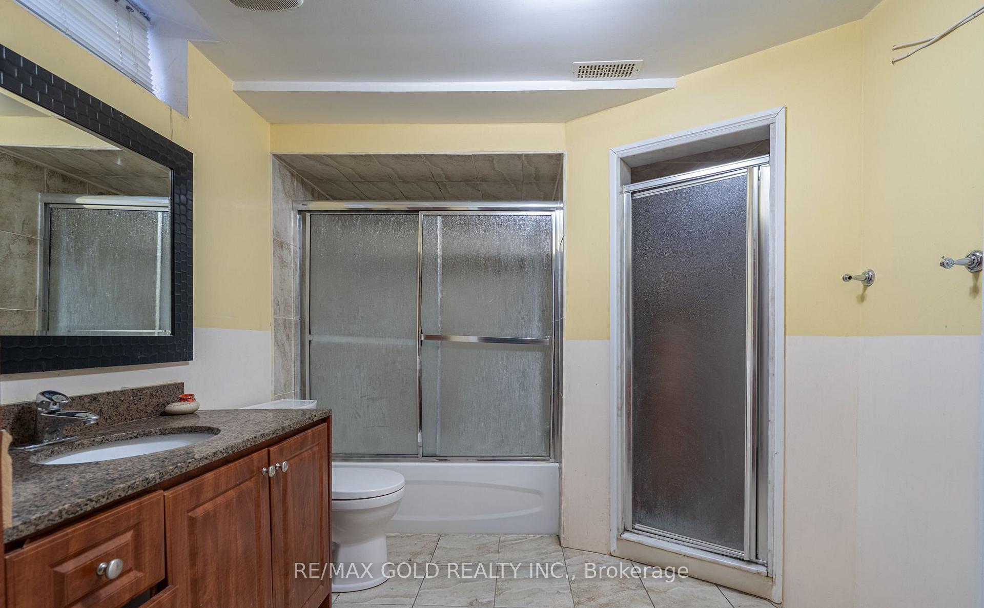 Photo 38 of 104 Sunny Meadow Boulevard, Brampton, Sandringham-Wellington — HOMEH