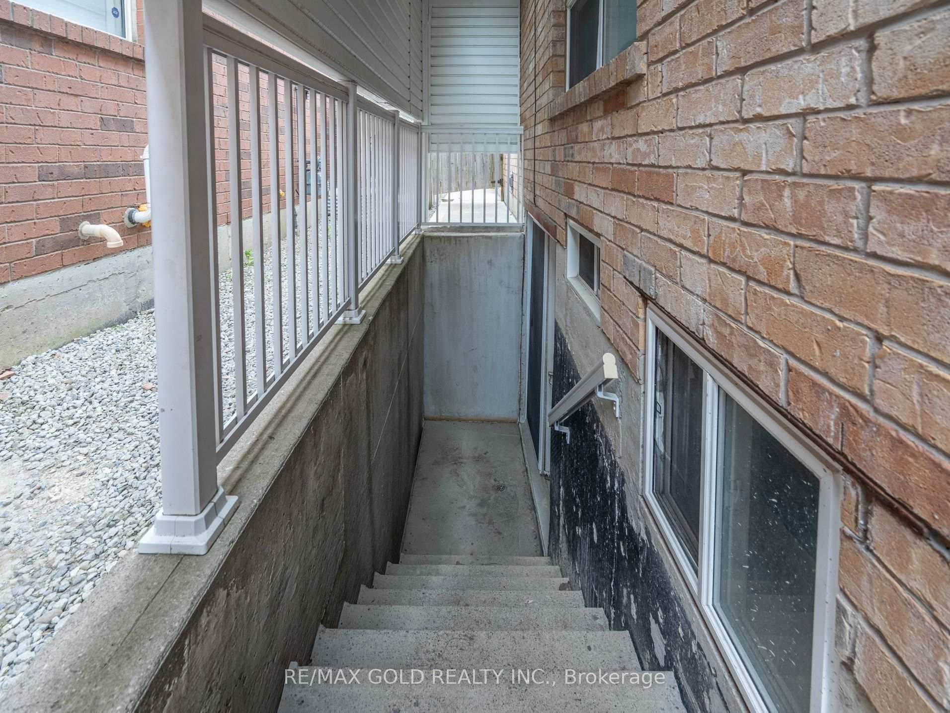 Photo 40 of 104 Sunny Meadow Boulevard, Brampton, Sandringham-Wellington — HOMEH