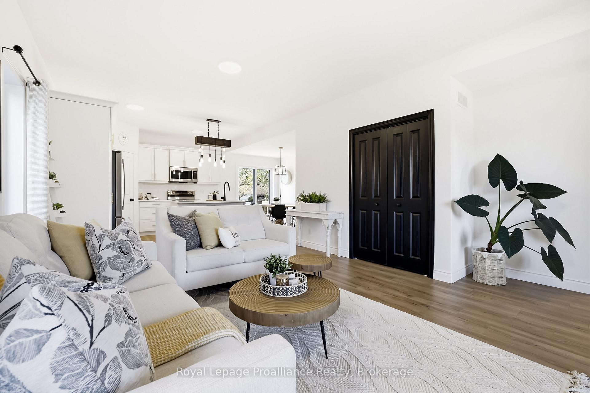 Photo 10 of 35 Rabbit Road, Brighton — HOMEH
