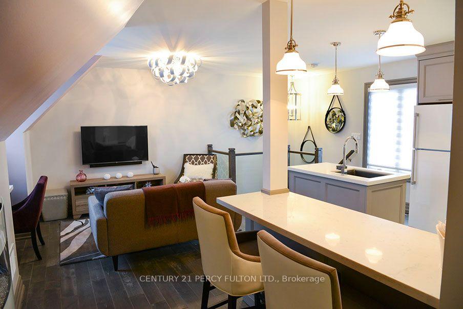 Photo 4 of Unit Coach house, 44 Hawkridge Avenue, Markham, Bullock — HOMEH