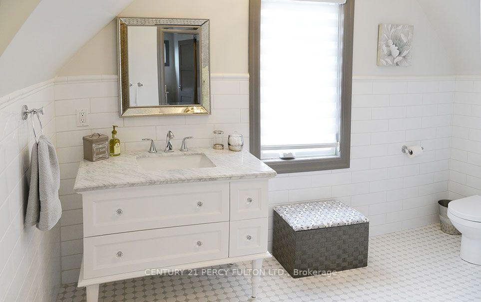 Photo 7 of Unit Coach house, 44 Hawkridge Avenue, Markham, Bullock — HOMEH
