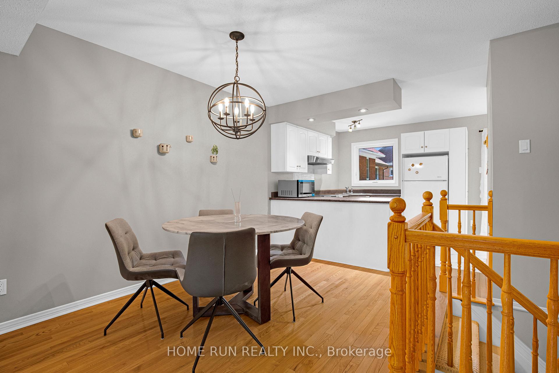 Photo 10 of 8 Gwynne Avenue, Ottawa, Civic Hospital — HOMEH