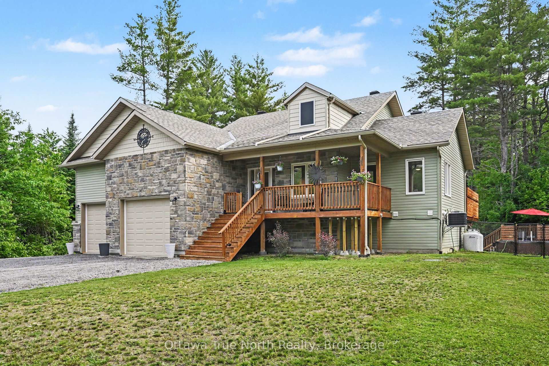 Photo 2 of 1196 Flat Rapids Road, McNab/Braeside, Mcnab/Braeside Twps — HOMEH