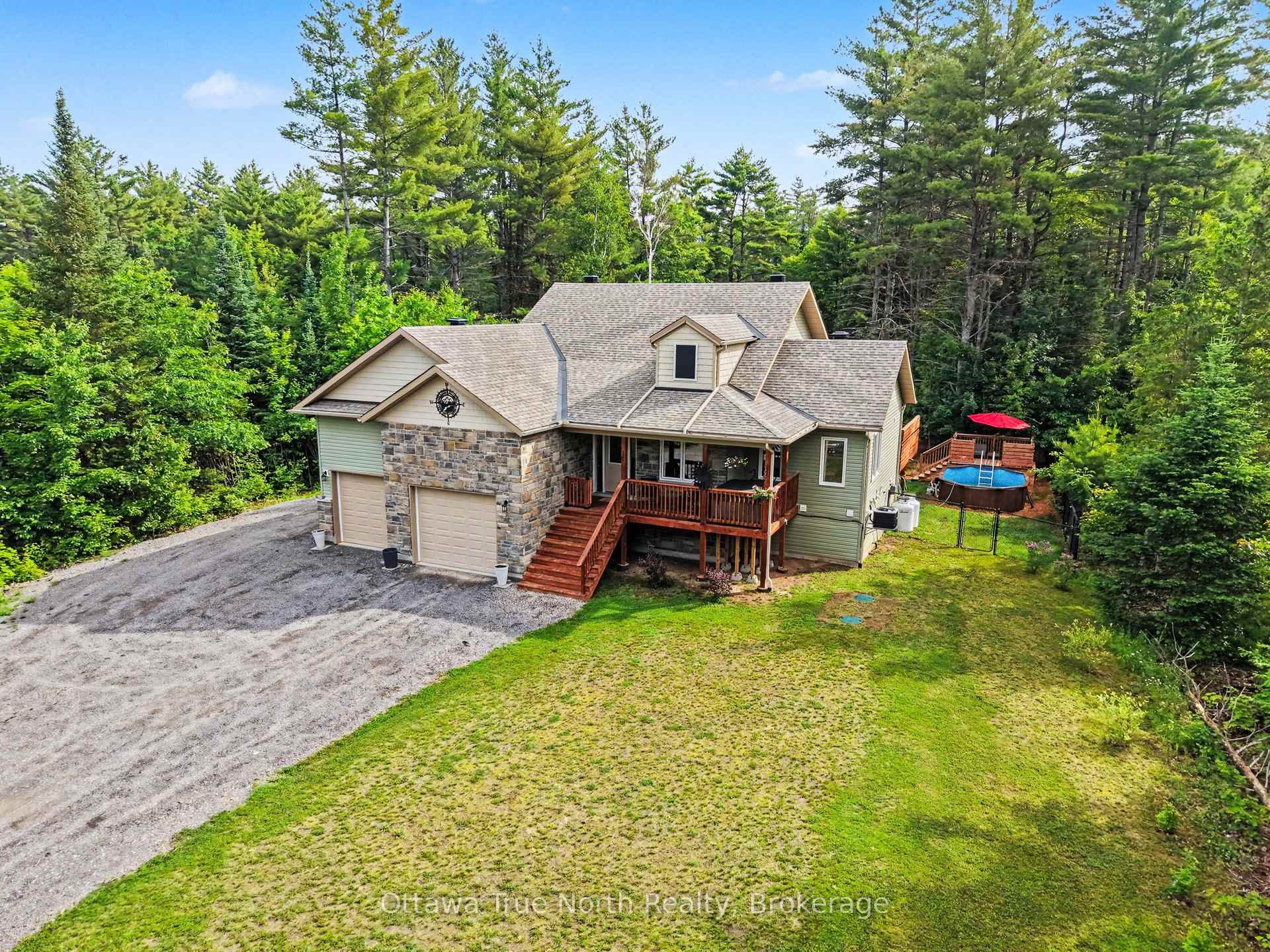 Photo 25 of 1196 Flat Rapids Road, McNab/Braeside, Mcnab/Braeside Twps — HOMEH