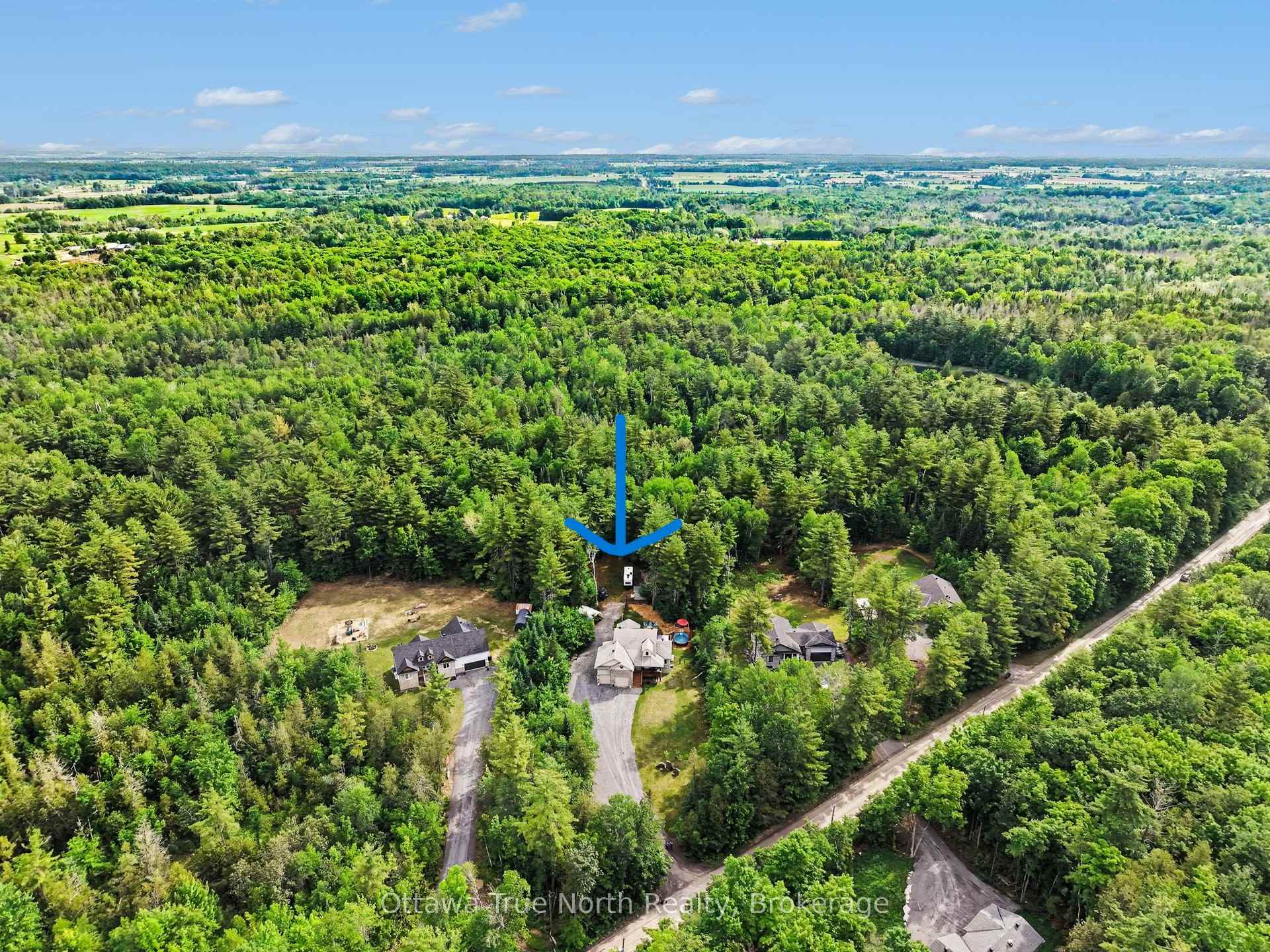 Photo 29 of 1196 Flat Rapids Road, McNab/Braeside, Mcnab/Braeside Twps — HOMEH