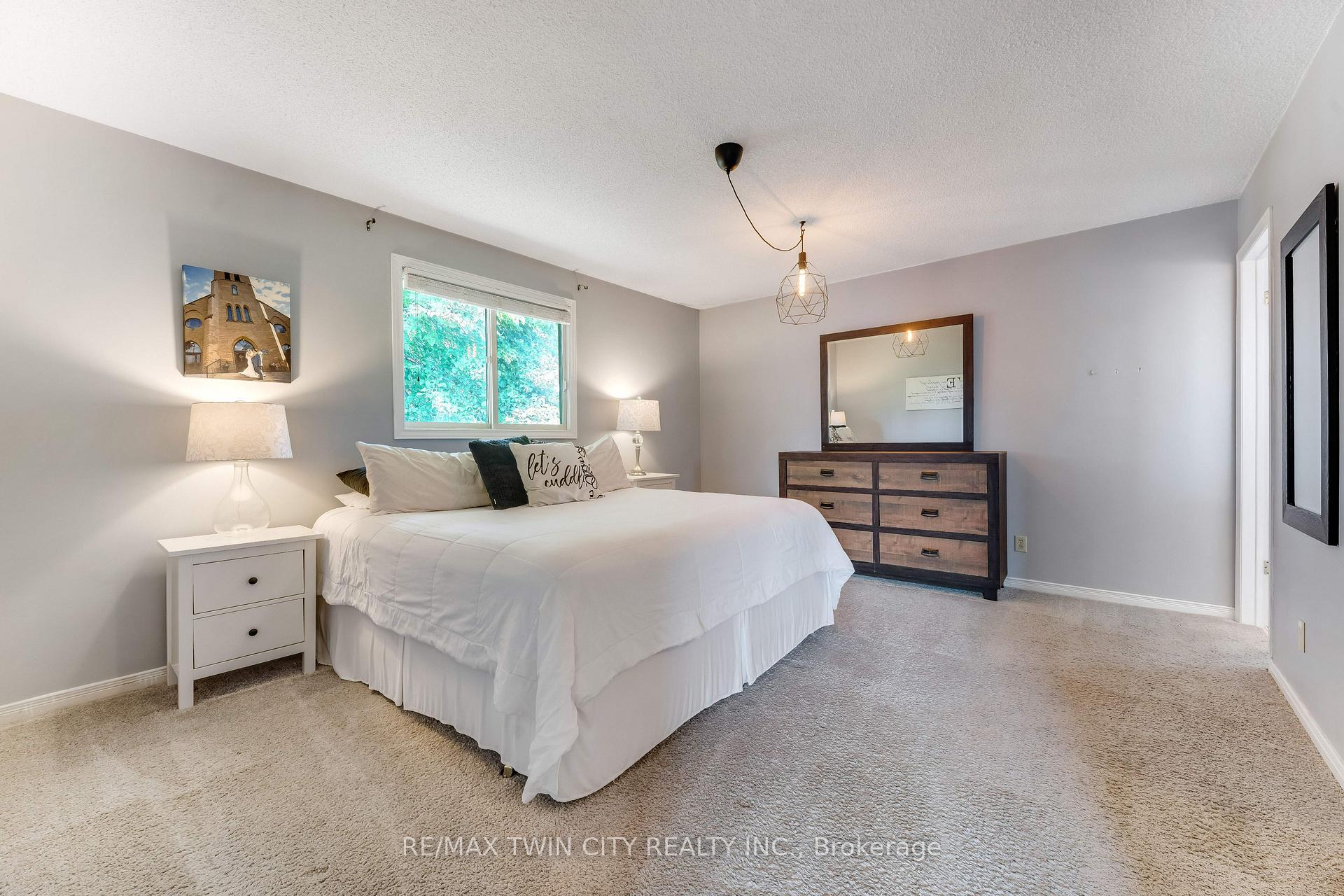 Photo 20 of 131 Brierdale Drive, Kitchener, Idlewood — HOMEH