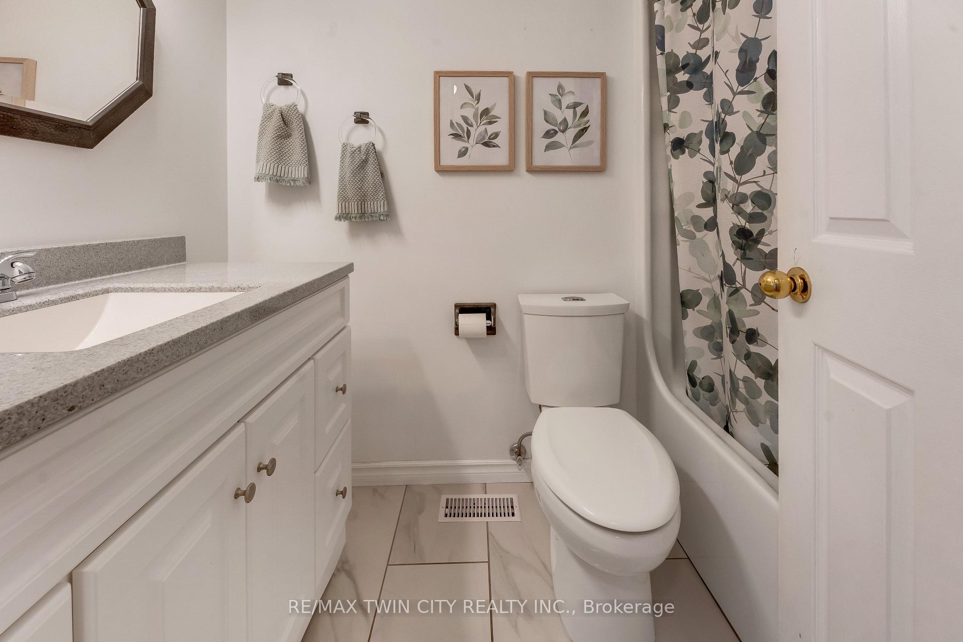 Photo 23 of 131 Brierdale Drive, Kitchener, Idlewood — HOMEH