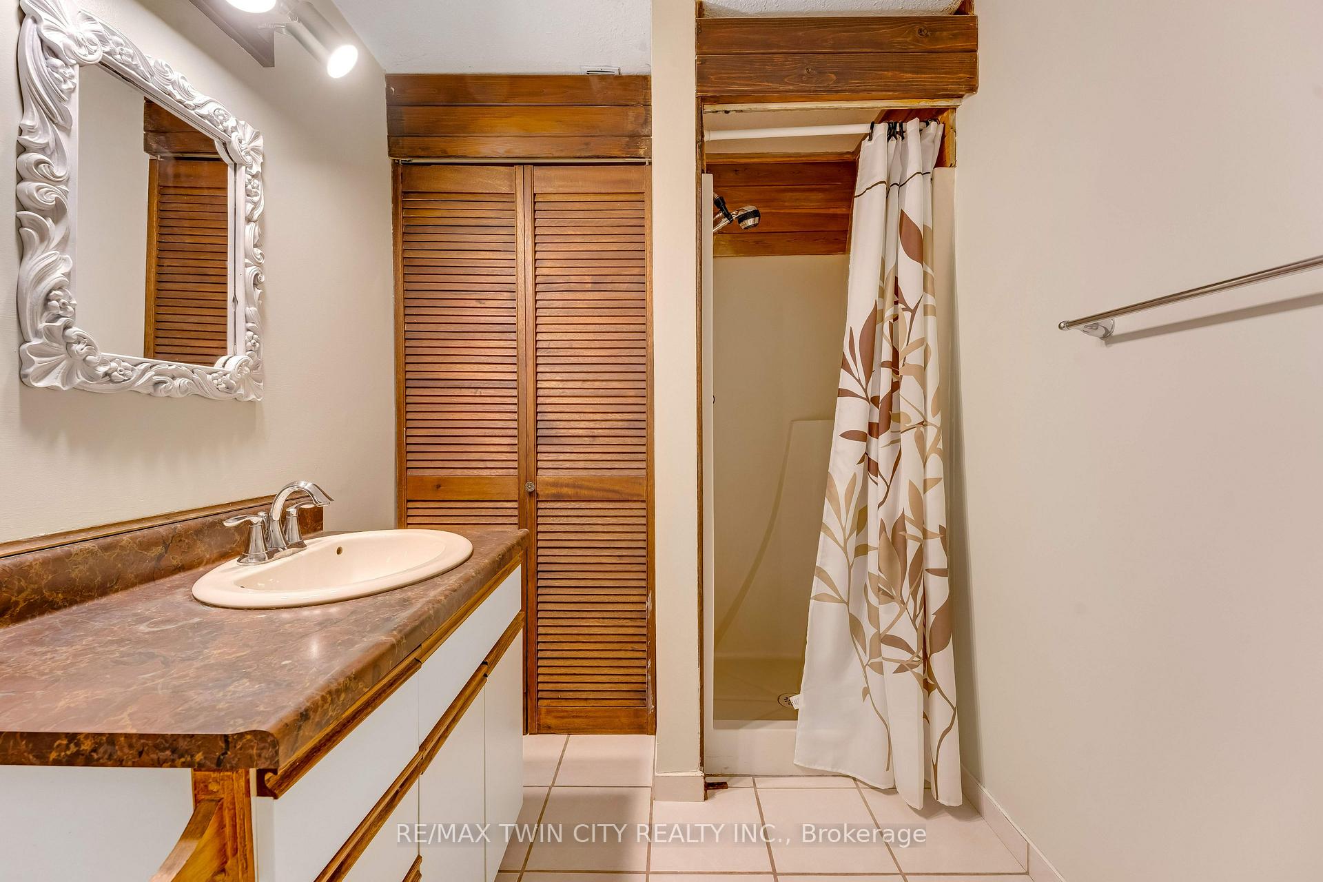 Photo 30 of 131 Brierdale Drive, Kitchener, Idlewood — HOMEH