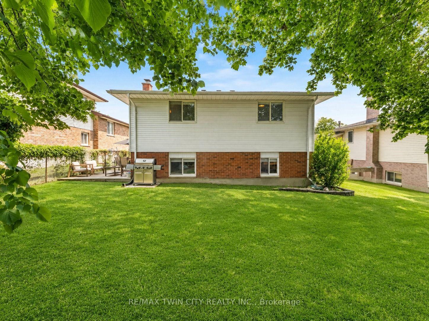 Photo 36 of 131 Brierdale Drive, Kitchener, Idlewood — HOMEH