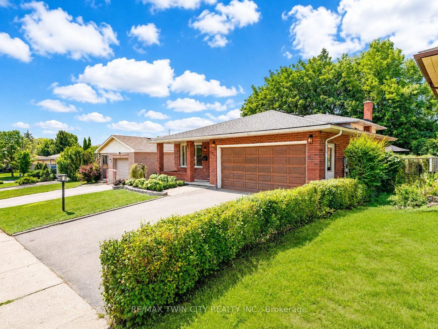 Photo 40 of 131 Brierdale Drive, Kitchener, Idlewood — HOMEH