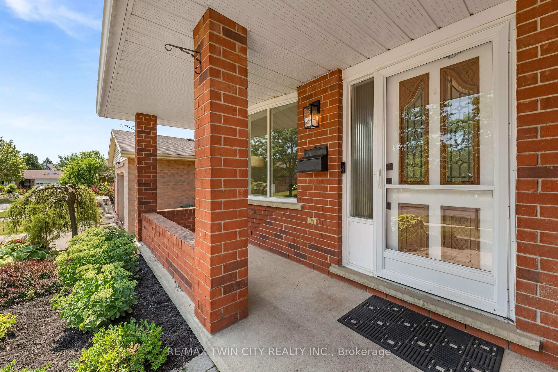 Photo 42 of 131 Brierdale Drive, Kitchener, Idlewood — HOMEH