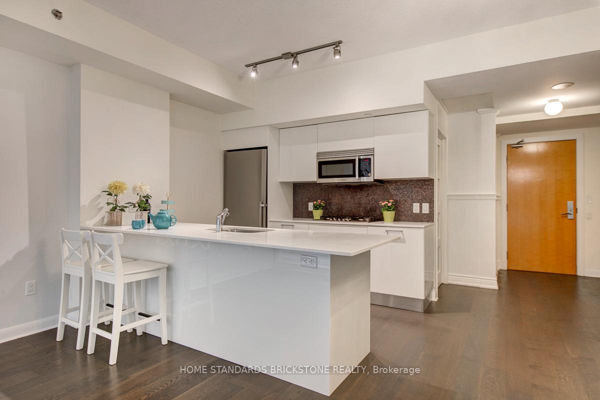 Photo 9 of Unit 506, 375 King Street W, Toronto, Waterfront Communities — HOMEH