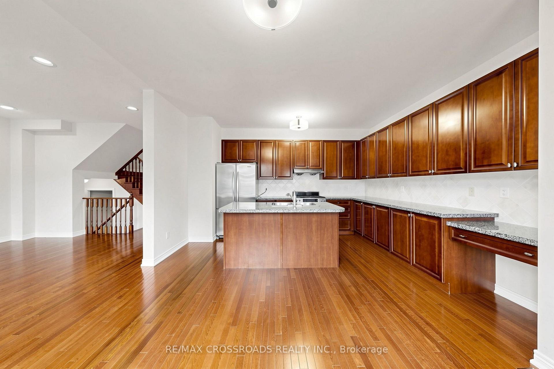 Photo 13 of 52 Dungannon Drive, Markham, Angus Glen — HOMEH