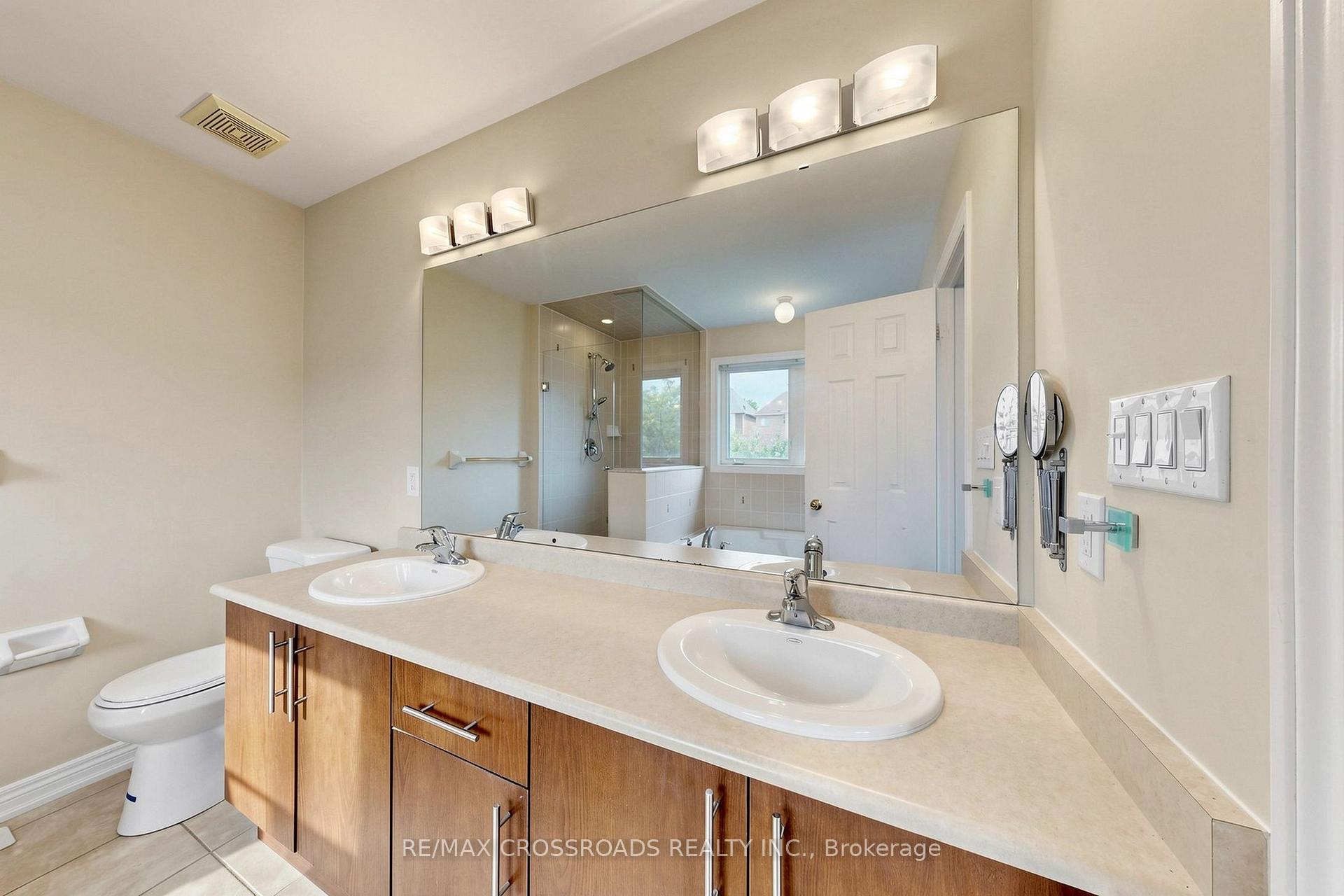 Photo 19 of 52 Dungannon Drive, Markham, Angus Glen — HOMEH