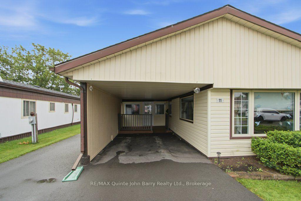 Photo 3 of 11 Killdeer Lane, Belleville, Belleville Ward — HOMEH