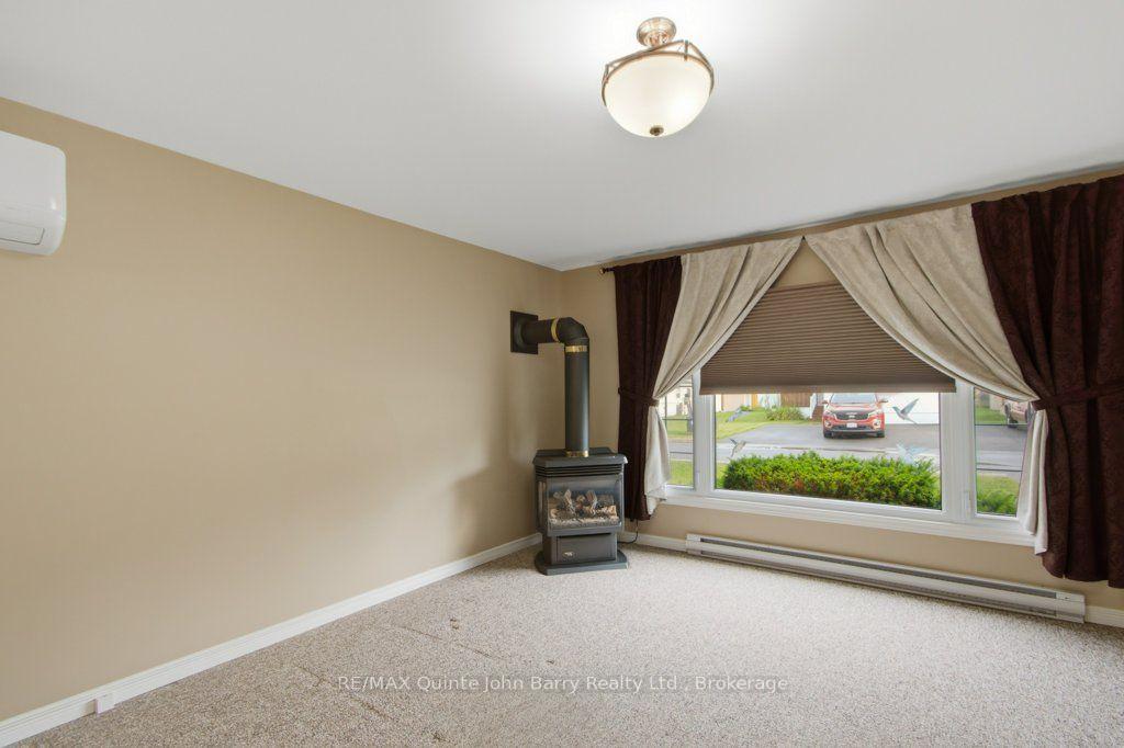 Photo 7 of 11 Killdeer Lane, Belleville, Belleville Ward — HOMEH