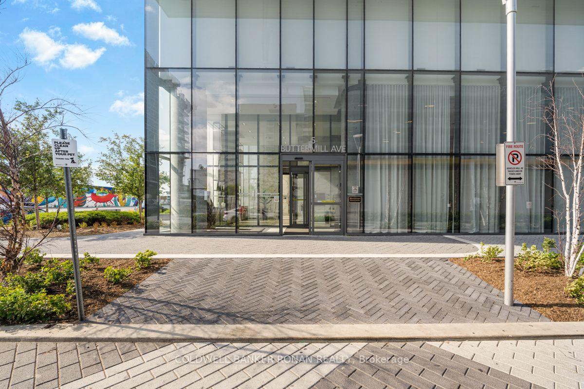 Photo 2 of Unit 5110, 5 Buttermill Avenue, Vaughan, Concord — HOMEH