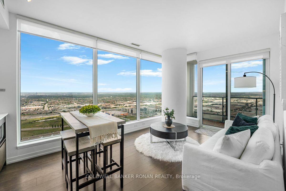 Photo 9 of Unit 5110, 5 Buttermill Avenue, Vaughan, Concord — HOMEH