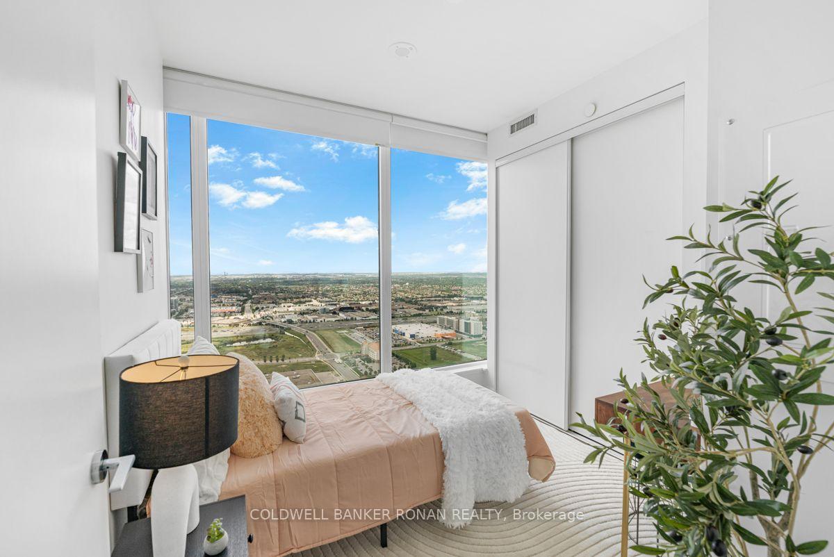 Photo 17 of Unit 5110, 5 Buttermill Avenue, Vaughan, Concord — HOMEH
