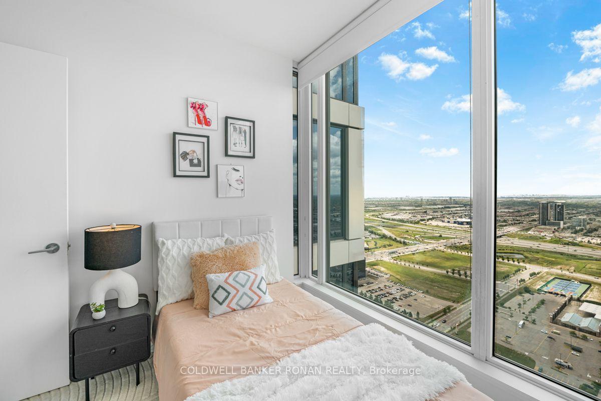 Photo 18 of Unit 5110, 5 Buttermill Avenue, Vaughan, Concord — HOMEH