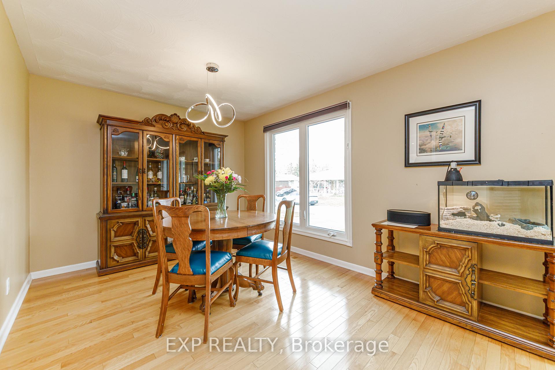 Photo 6 of 1642 Valmarie Avenue, Ottawa, Carleton Heights — HOMEH