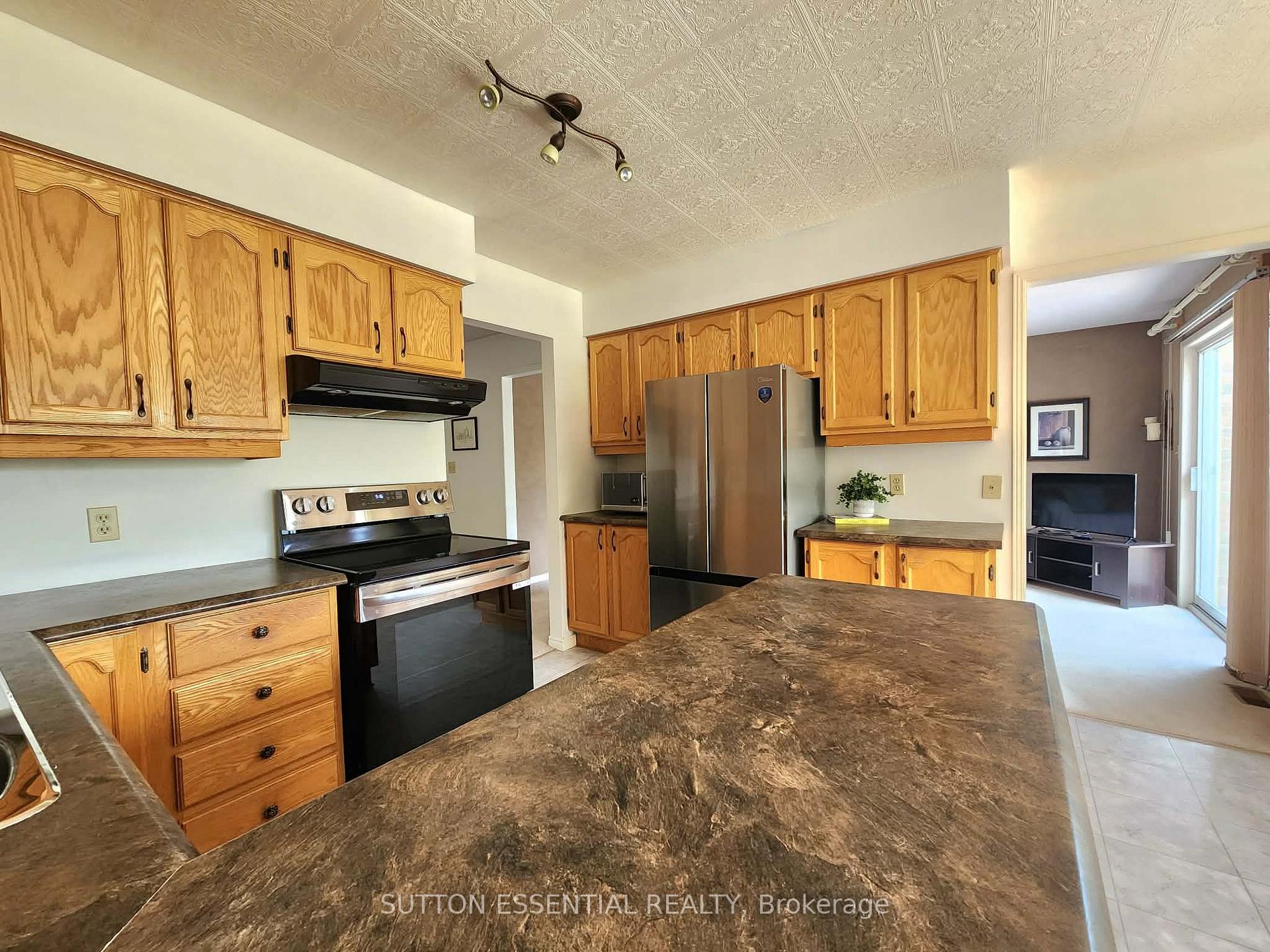 Photo 15 of 116 Margaret Place, Brockville, Brockville — HOMEH