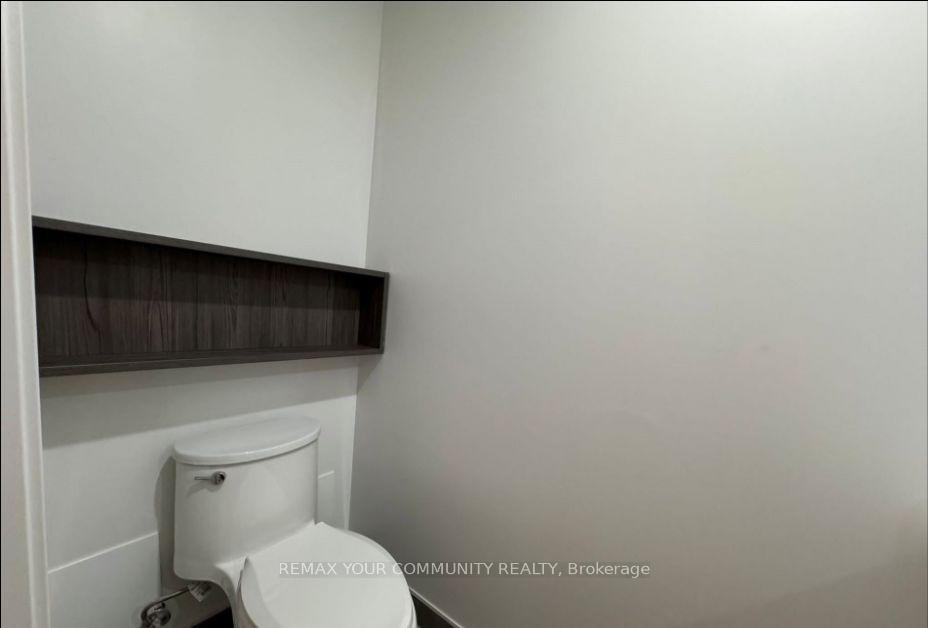 Photo 8 of Unit 102 SE, 60 Princess Avenue SE, Toronto, Waterfront Communities — HOMEH