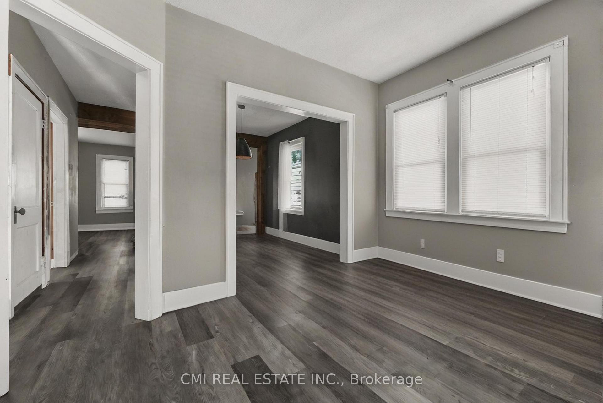 Photo 4 of 433 Lydia Street, Sarnia — HOMEH