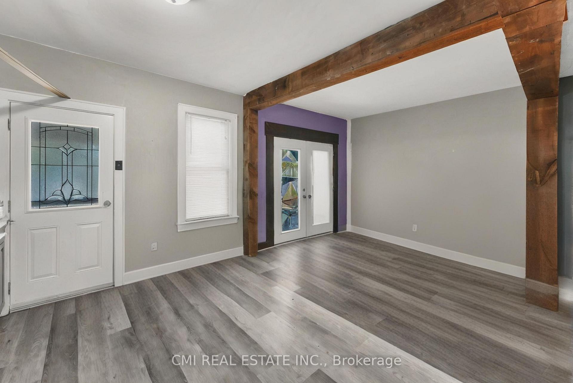 Photo 8 of 433 Lydia Street, Sarnia — HOMEH