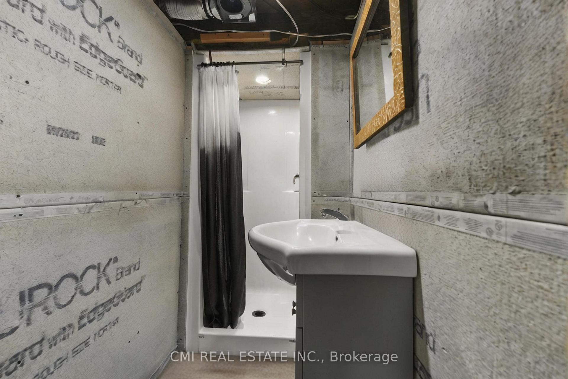 Photo 27 of 433 Lydia Street, Sarnia — HOMEH