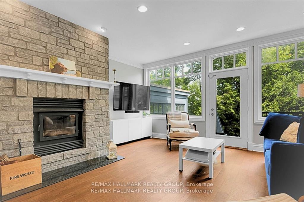 Photo 12 of 23 Davidson Drive, Ottawa, Rothwell Heights — HOMEH