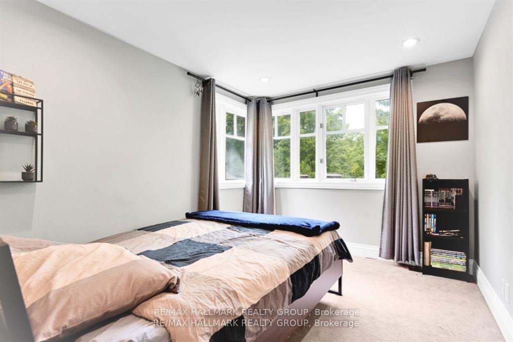 Photo 21 of 23 Davidson Drive, Ottawa, Rothwell Heights — HOMEH