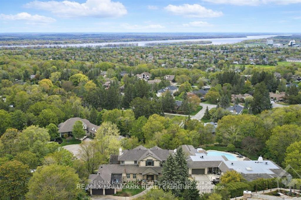 Photo 29 of 23 Davidson Drive, Ottawa, Rothwell Heights — HOMEH