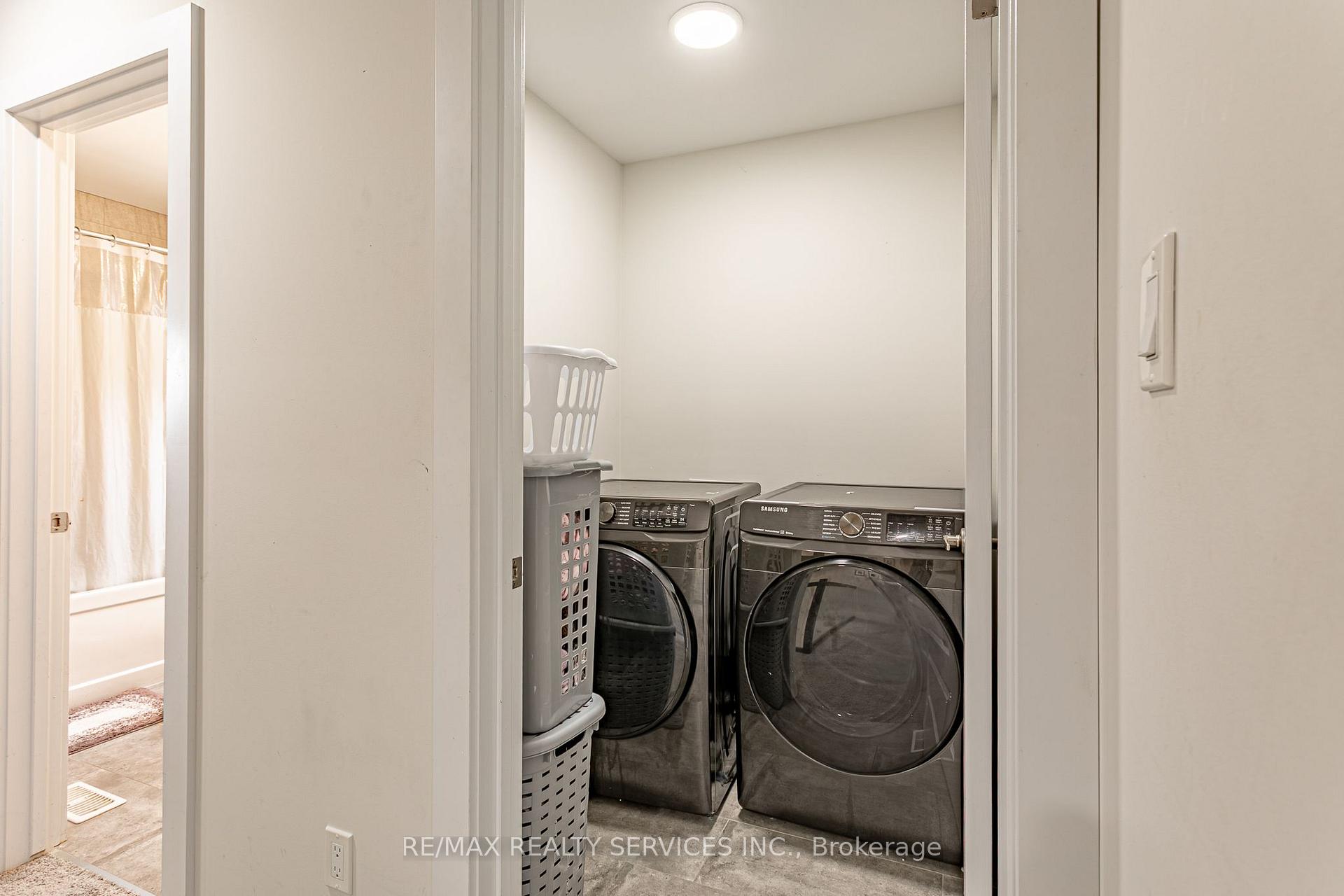 Photo 23 of 2227 Evans Boulevard, London, South U — HOMEH
