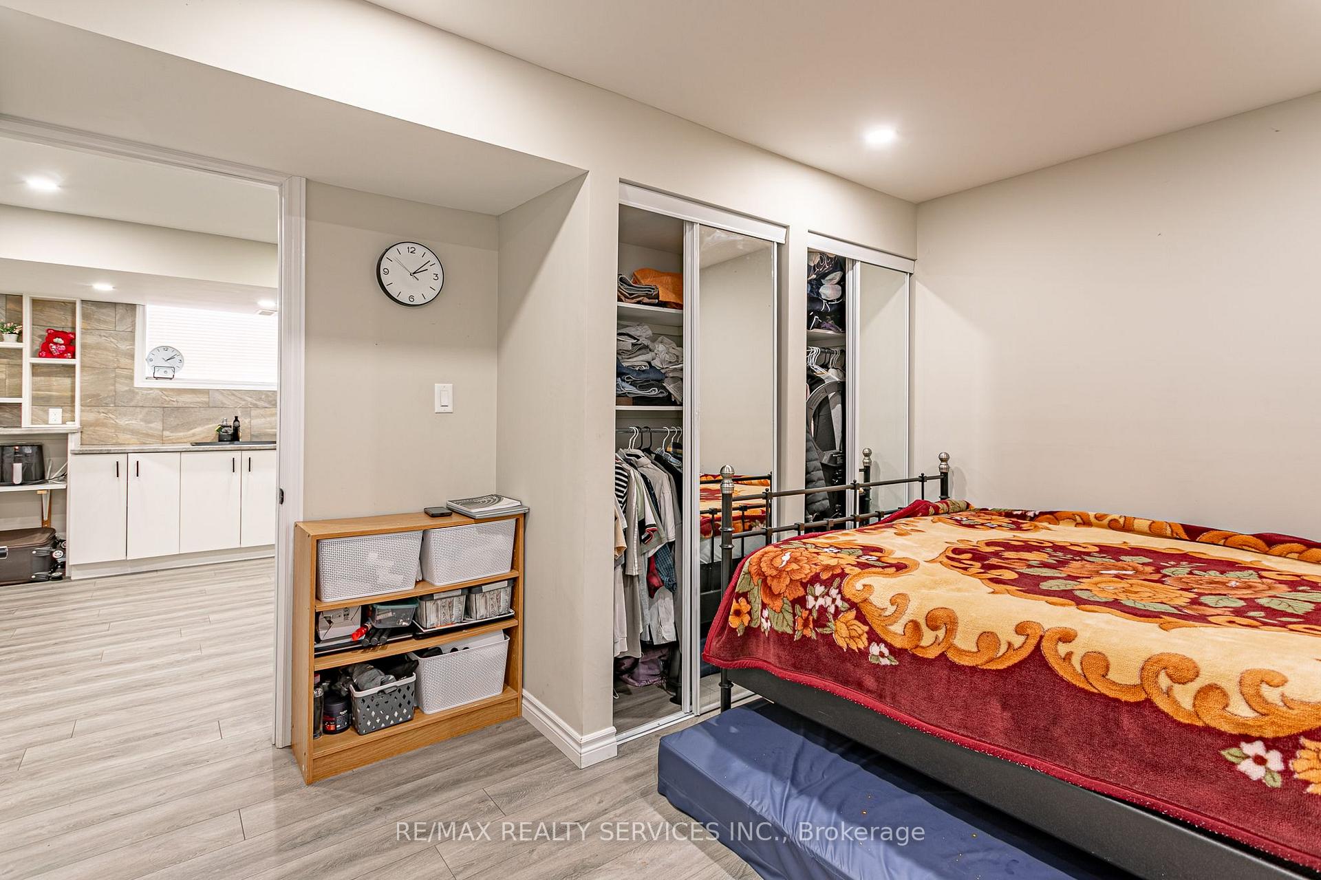 Photo 31 of 2227 Evans Boulevard, London, South U — HOMEH