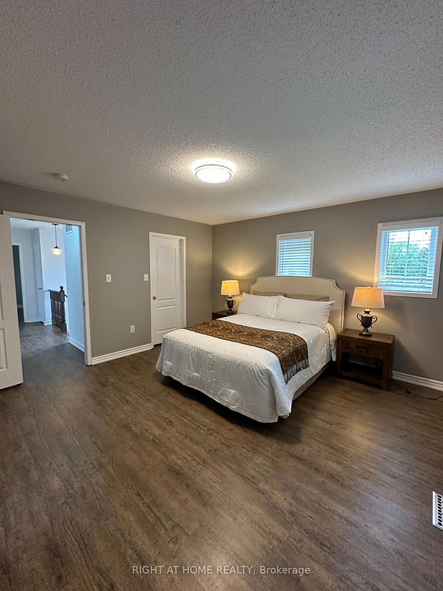 Photo 13 of 107 Norland Circle, Oshawa, Windfields — HOMEH